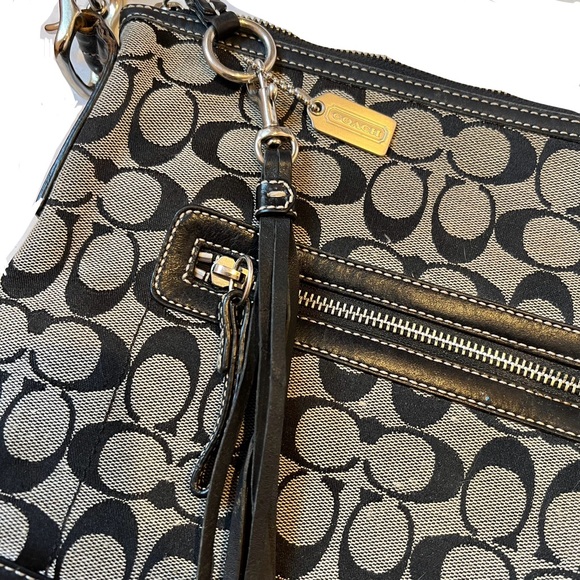 Authentic 2004 coach satchel - Picture 4 of 6